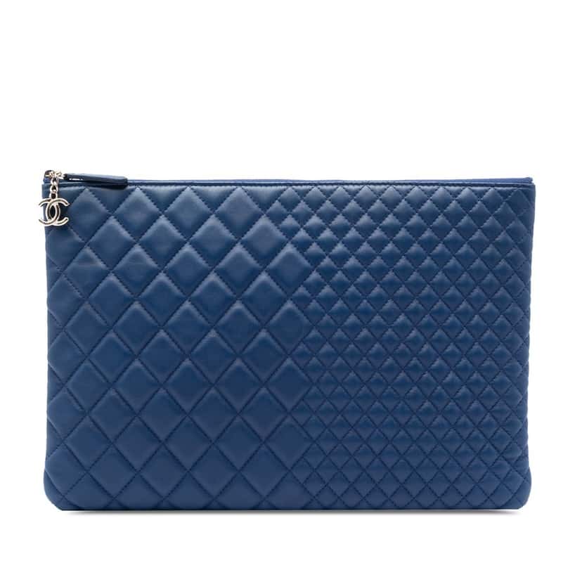 Chanel Large Bi Quilted Lambskin O Case Clutch Blue Leather Very good condition - Front View
