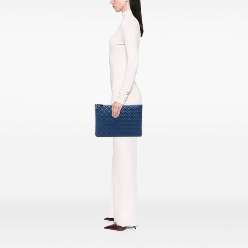 Chanel Large Bi Quilted Lambskin O Case Clutch Blue Leather Very good condition - Box View