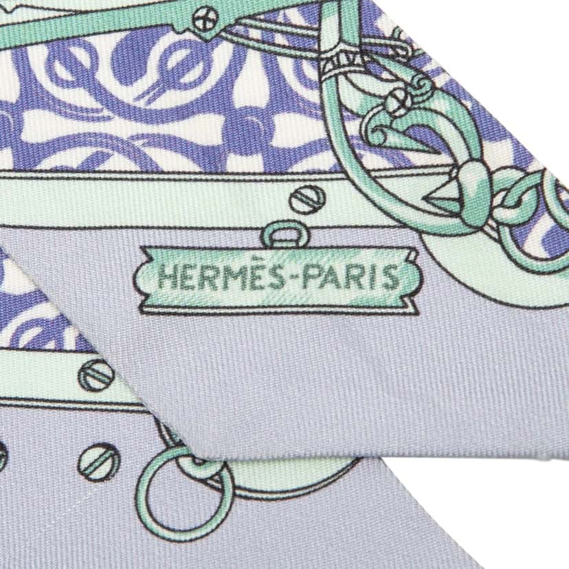 Hermès Mors et Gourmettes Remix Silk Twilly Scarf Purple Very good condition - Back View