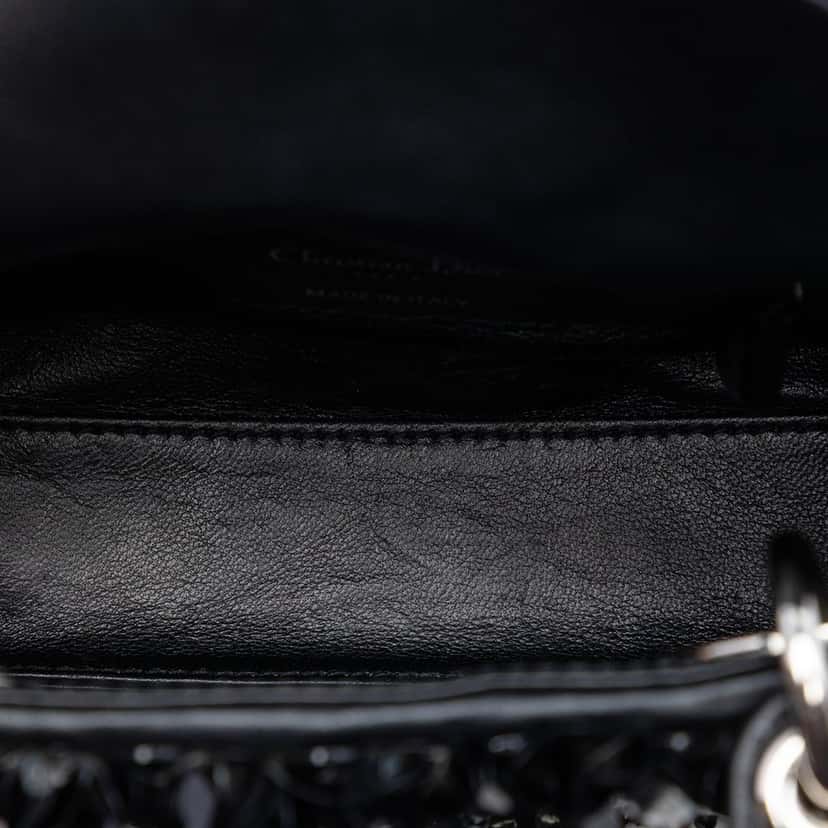 Dior Mini Canvas Bead and Sequin Embellished Lady Dior White Very good condition - Model View