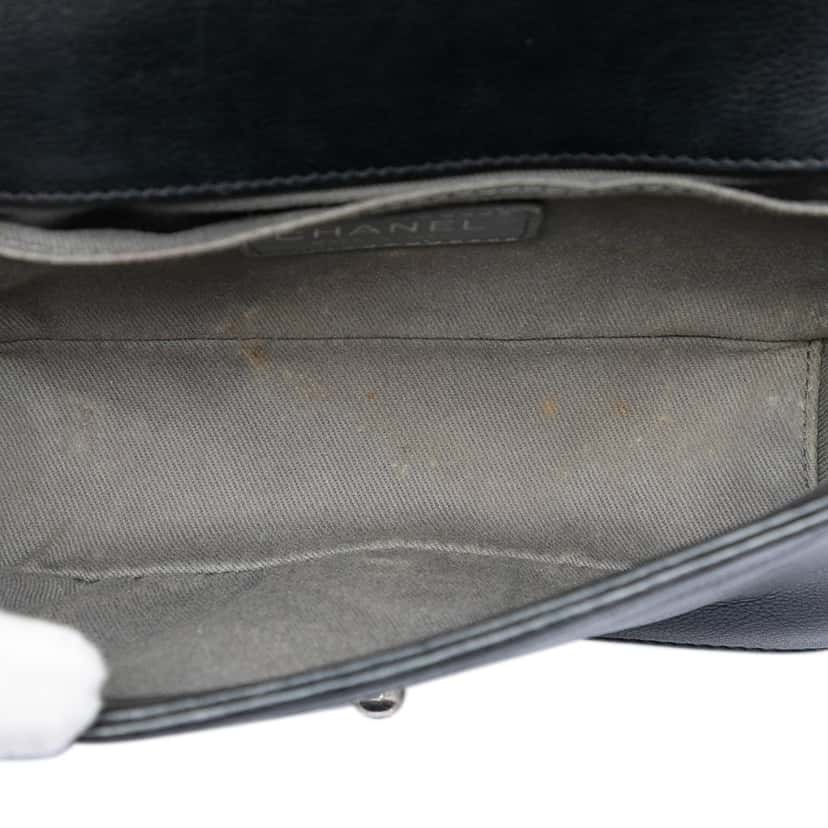 Chanel Paris Bombay Small Quilted Patent Medallion Embellished Boy Flap Black Leather Very good condition - Model View