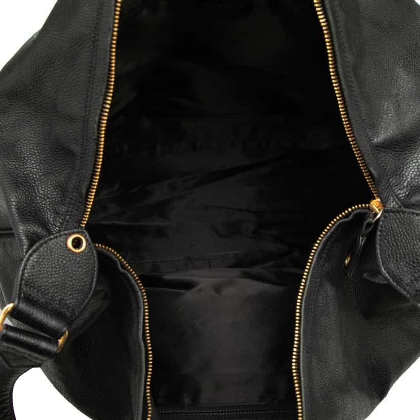 Chanel Large CC Caviar Hobo Black Leather Very good condition - Model View