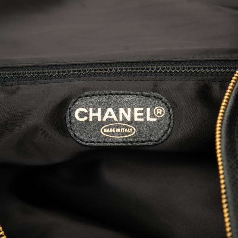 Chanel Large CC Caviar Hobo Black Leather Very good condition - Box View
