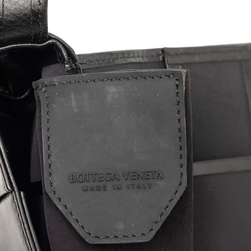 Bottega Veneta Candy Paper Calfskin Intrecciato Cassette Crossbody Black Leather Very good condition - Box View