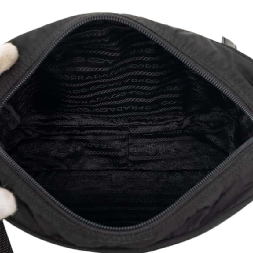 Prada Tessuto Camera Bag Black Very good condition - Model View