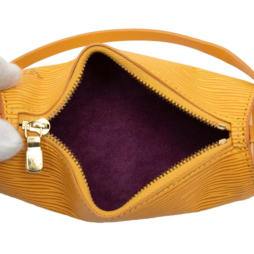 Louis Vuitton Epi Papillon Pochette Yellow Leather Very good condition - Model View