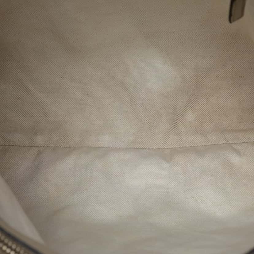 Gucci GG Canvas Sukey Tote Beige Very good condition - Model View
