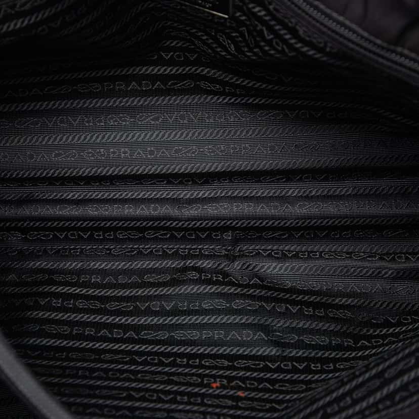 Prada Tessuto Tote Black Very good condition - Model View