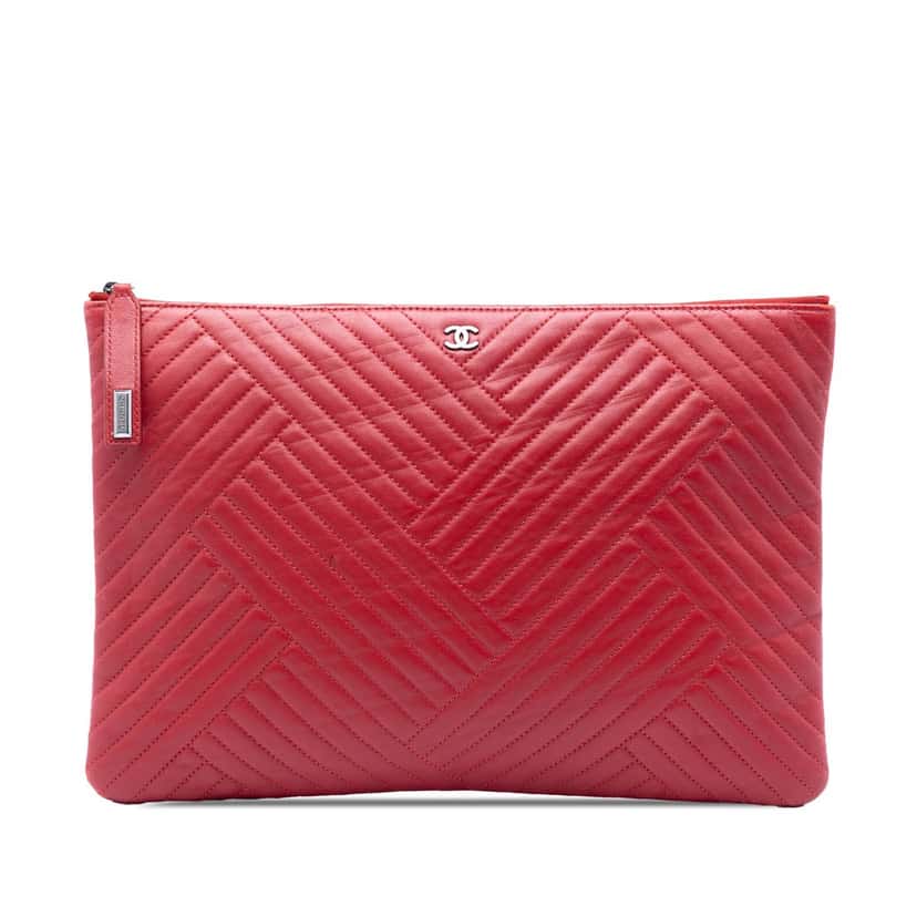 Chanel Large Diagonal Quilted Lambskin O Case Clutch Red Leather Very good condition - Front View