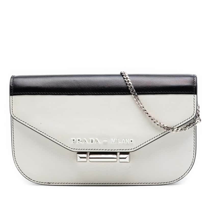 Prada City Calf Sybille Flap Chain Crossbody White Leather Very good condition - Front View