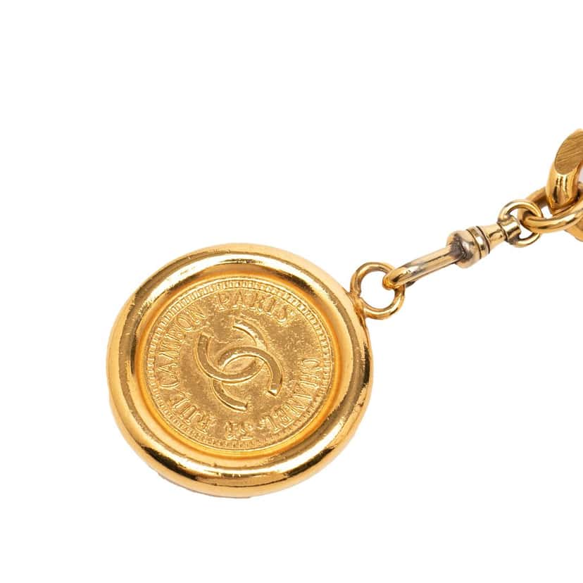 Chanel Gold Plated CC Medallion Chain Belt Gold Metal Very good condition - Back View