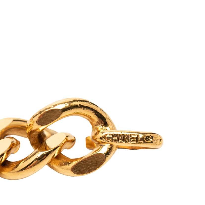 Chanel Gold Plated CC Medallion Chain Belt Gold Metal Very good condition - Box View