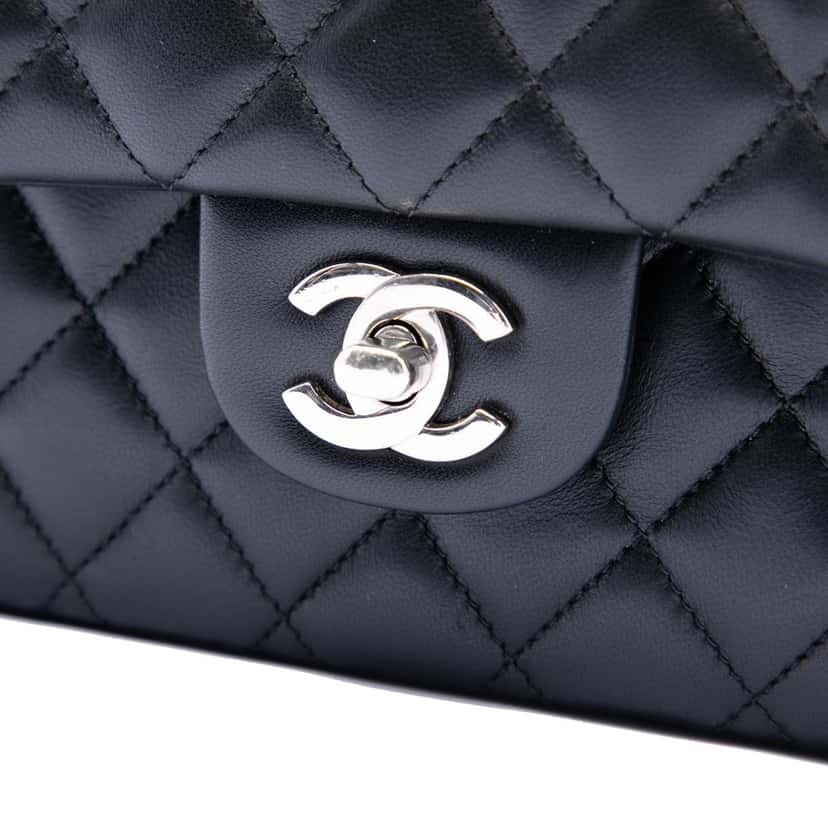 Chanel Medium Classic Lambskin Double Flap Black Leather Very good condition - Box View