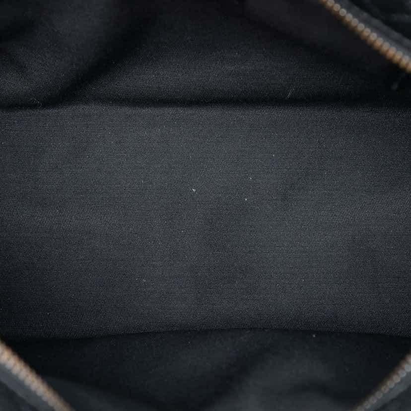 Gucci Microguccissima Clutch Black Leather Very good condition - Model View