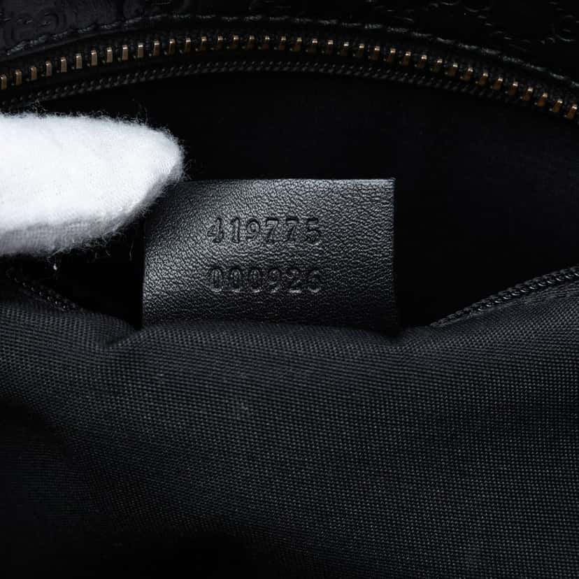 Gucci Microguccissima Clutch Black Leather Very good condition - Box View