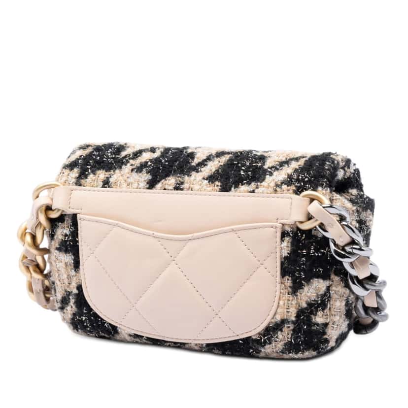 Chanel Houndstooth Tweed 19 Belt Bag Beige Very good condition - Back View