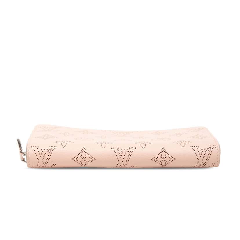Louis Vuitton Monogram Mahina Zippy Wallet Pink Leather Very good condition - Inside View
