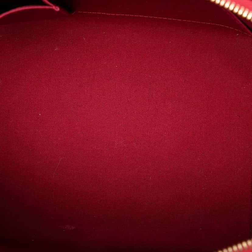 Louis Vuitton Monogram Vernis Bellevue PM Red Leather Very good condition - Model View
