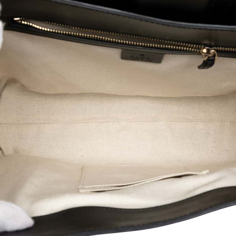 Gucci Large Guccissima Emily Shoulder Bag Black Leather Very good condition - Model View