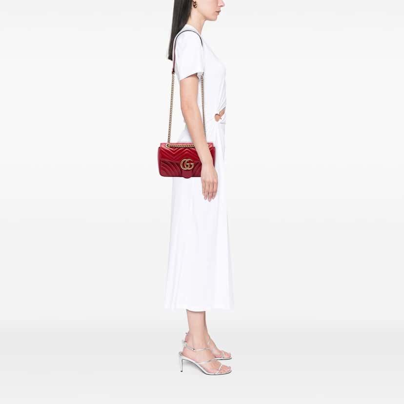 Gucci Medium GG Marmont Matelasse Leather Shoulder Bag Red Leather Very good condition - Box View