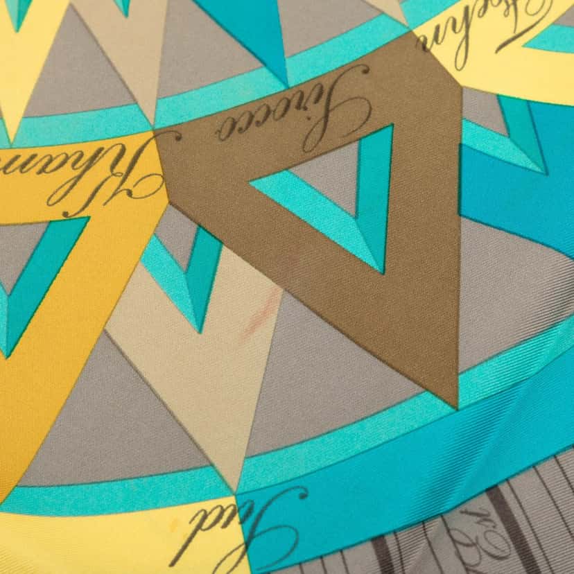 Hermès La Rose des Vents Silk Scarf 90 Brown Very good condition - Model View