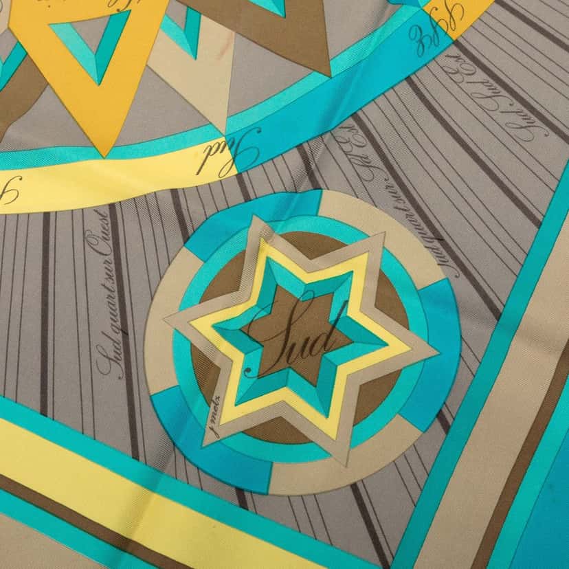 Hermès La Rose des Vents Silk Scarf 90 Brown Very good condition - Box View