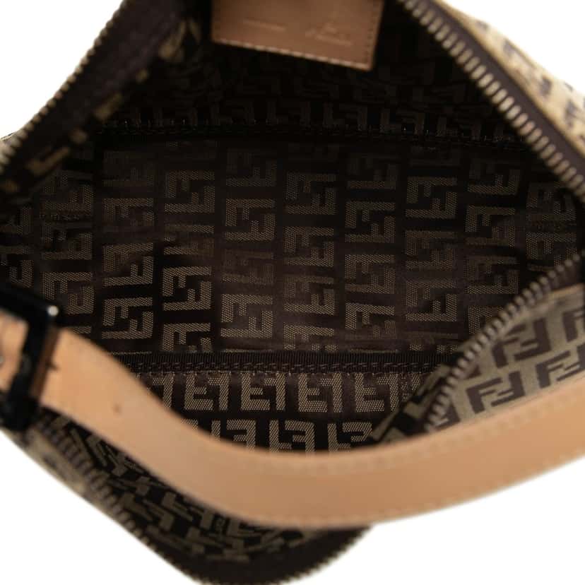 Fendi Zucchino Canvas Handbag Brown Very good condition - Model View