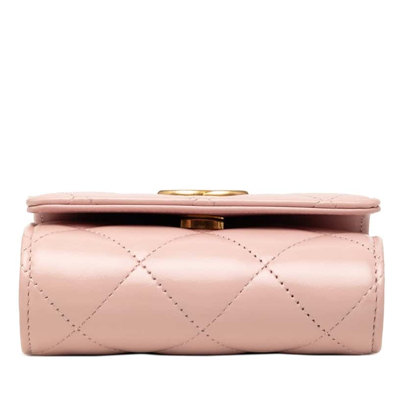 Chanel CC Quilted Lambskin Medallion Clutch With Chain Pink Leather Very good condition - Inside View