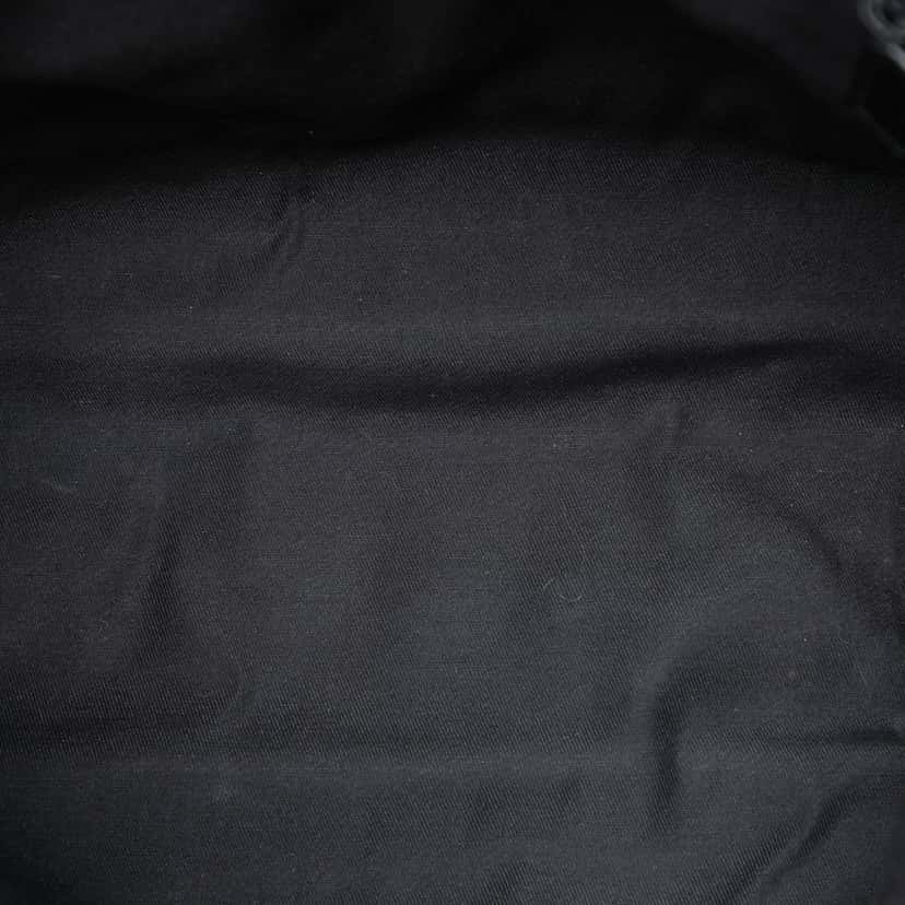 Gucci GG Canvas Web Flap Messenger Bag Black Very good condition - Model View