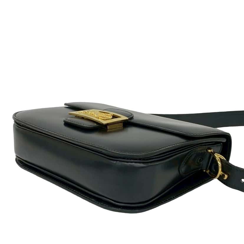 Celine Leather Horse Carriage Crossbody Black Leather Very good condition - Model View