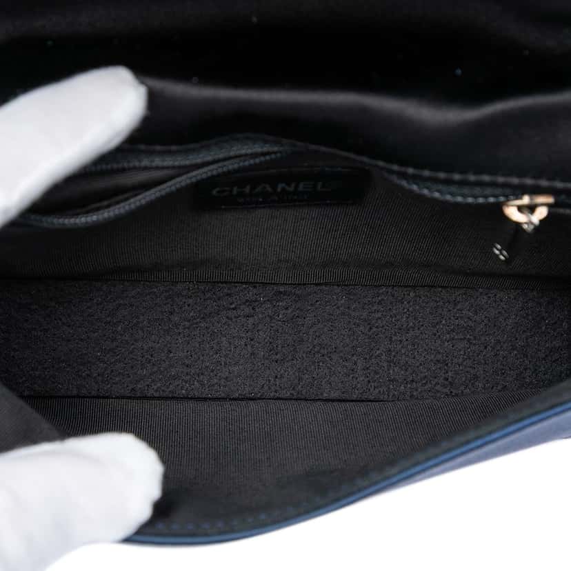 Chanel Mini Chocolate Bar Satin Shoulder Bag Blue Very good condition - Model View