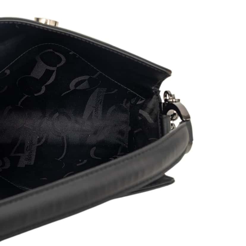 Salvatore Ferragamo Leather Gancini Shoulder Bag Black Leather Very good condition - Model View