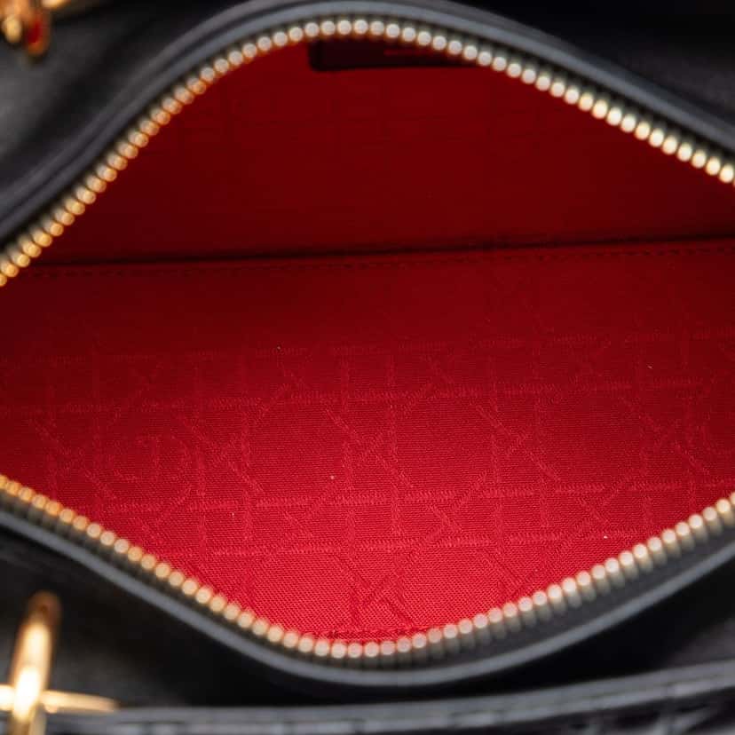 Dior Medium Lambskin Cannage Lady Dior Black Leather Very good condition - Model View