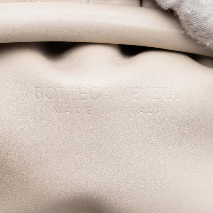 Bottega Veneta Lambskin The Pouch White Leather Very good condition - Box View