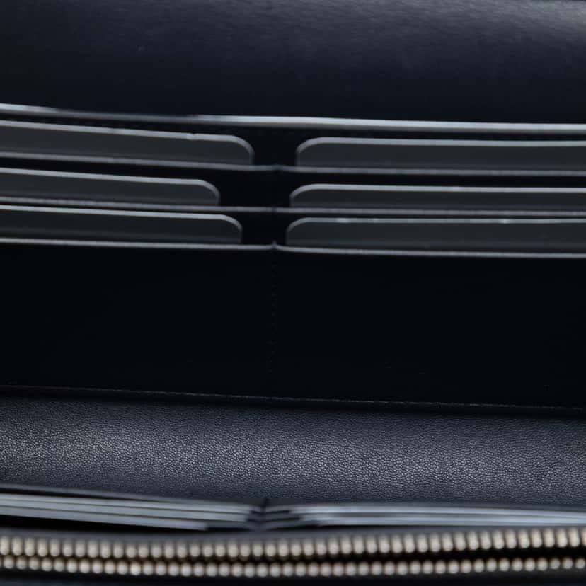 Dior Metallic Patent Microcannage Lady Dior Croisiere Wallet On Chain Blue Leather Very good condition - Model View