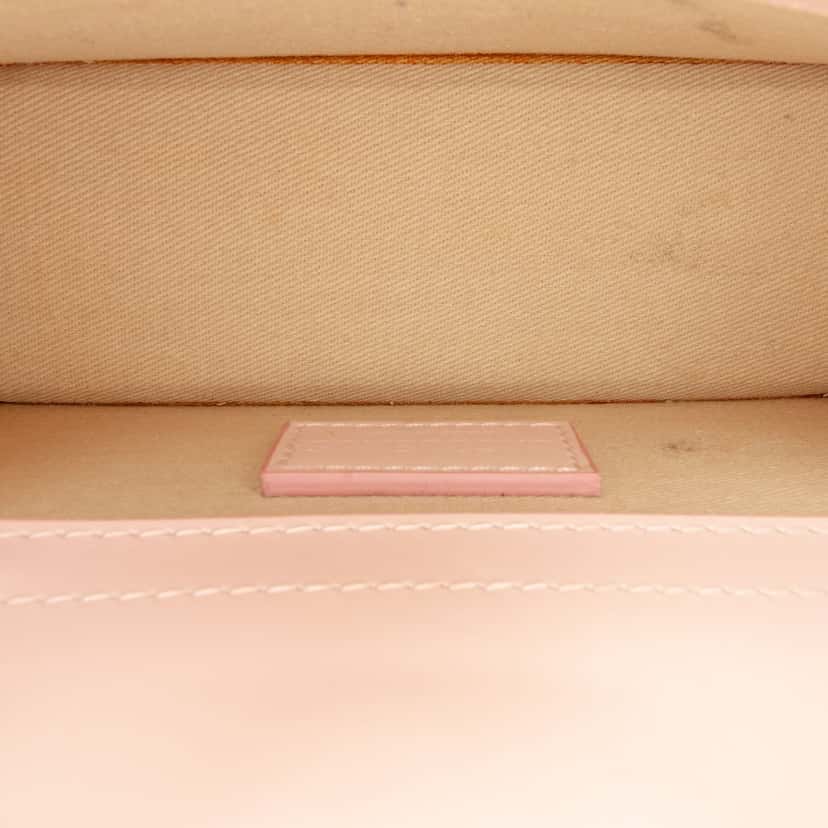 Jacquemus Calfskin Le Bambino Pink Leather Very good condition - Model View