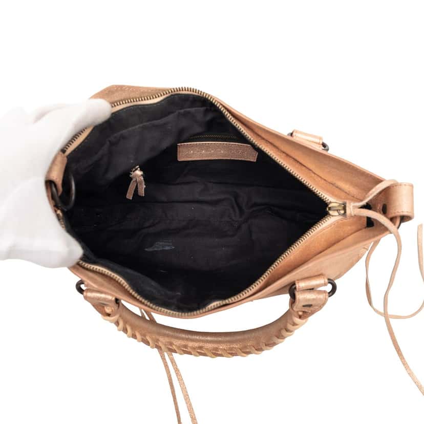 Balenciaga Metallic Craquele Suede Motocross Classic First Satchel Pink Leather Good condition - Model View