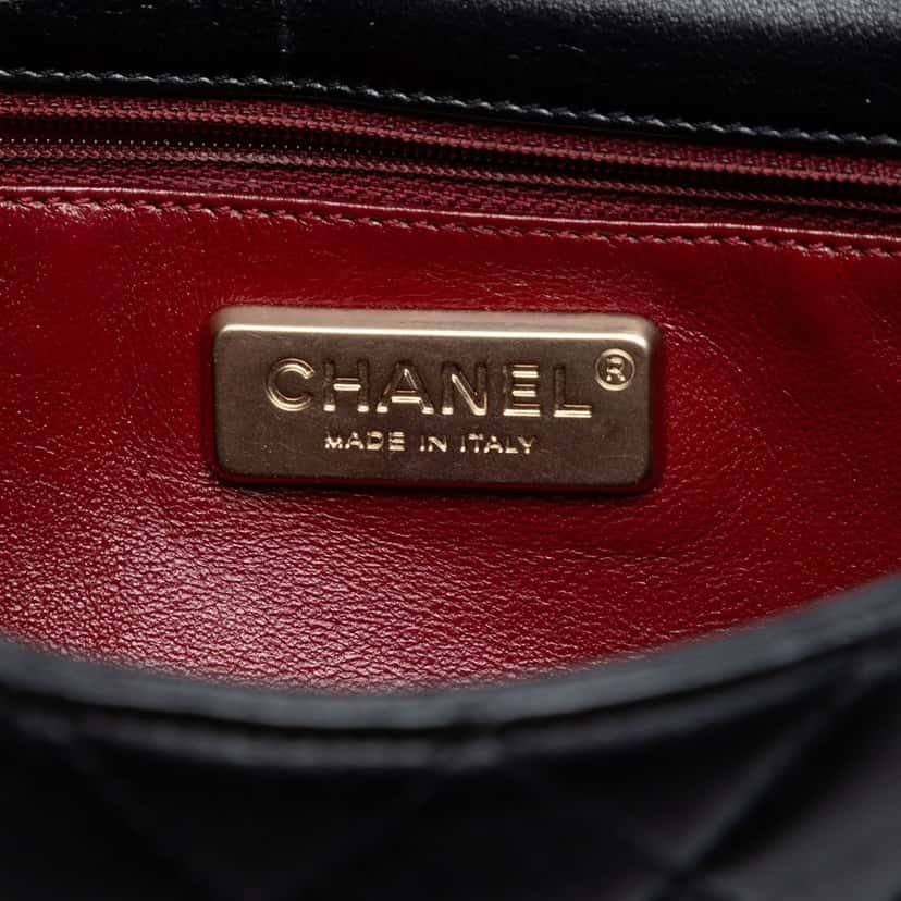 Chanel Medium Quilted Lambskin Westminster Pearl Flap Black Leather Very good condition - Box View