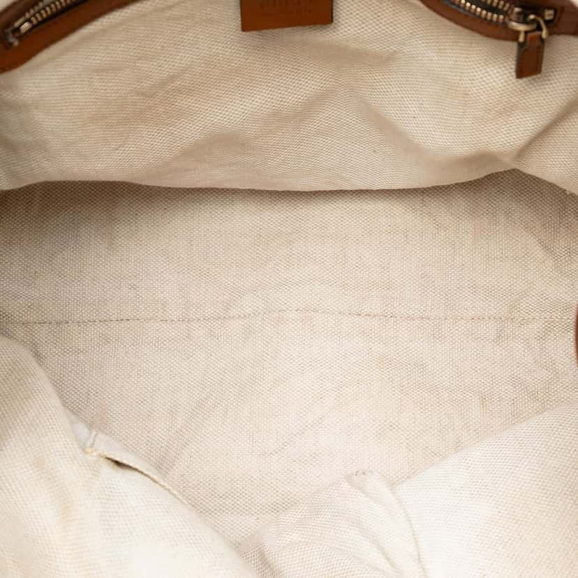 Gucci Medium GG Canvas Brick Lane Tote Beige Very good condition - Model View