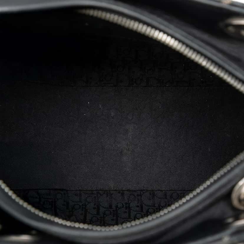 Dior Medium Lambskin Cannage Contrast Stitch Lady Dior Black Leather Very good condition - Model View