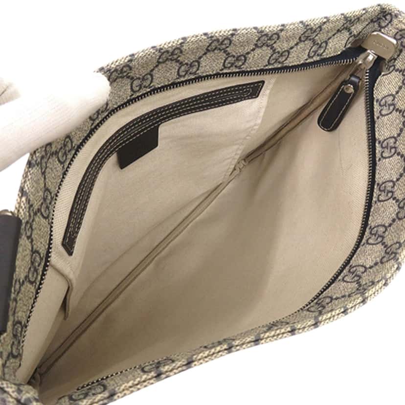 Gucci GG Supreme Crossbody Beige Very good condition - Model View