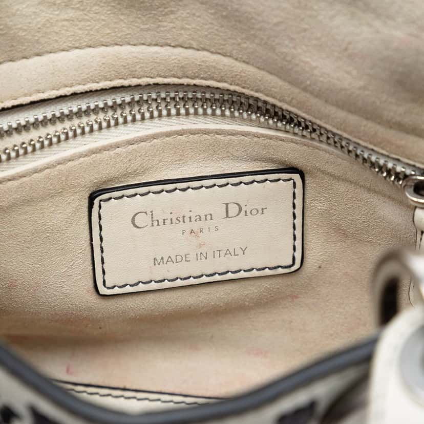 Dior Mini Calfskin Flower Embroidered Lady Dior White Leather Very good condition - Box View