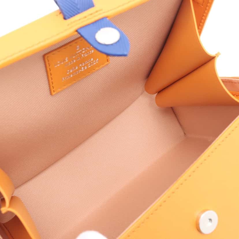 Louis Vuitton Calfskin Shopper Clutch with Strap Orange Leather Very good condition - Inside View