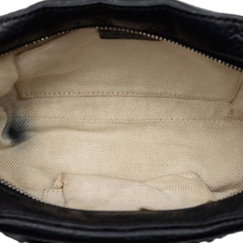 Gucci Studded Calfskin Soho Disco Crossbody Black Leather Very good condition - Model View