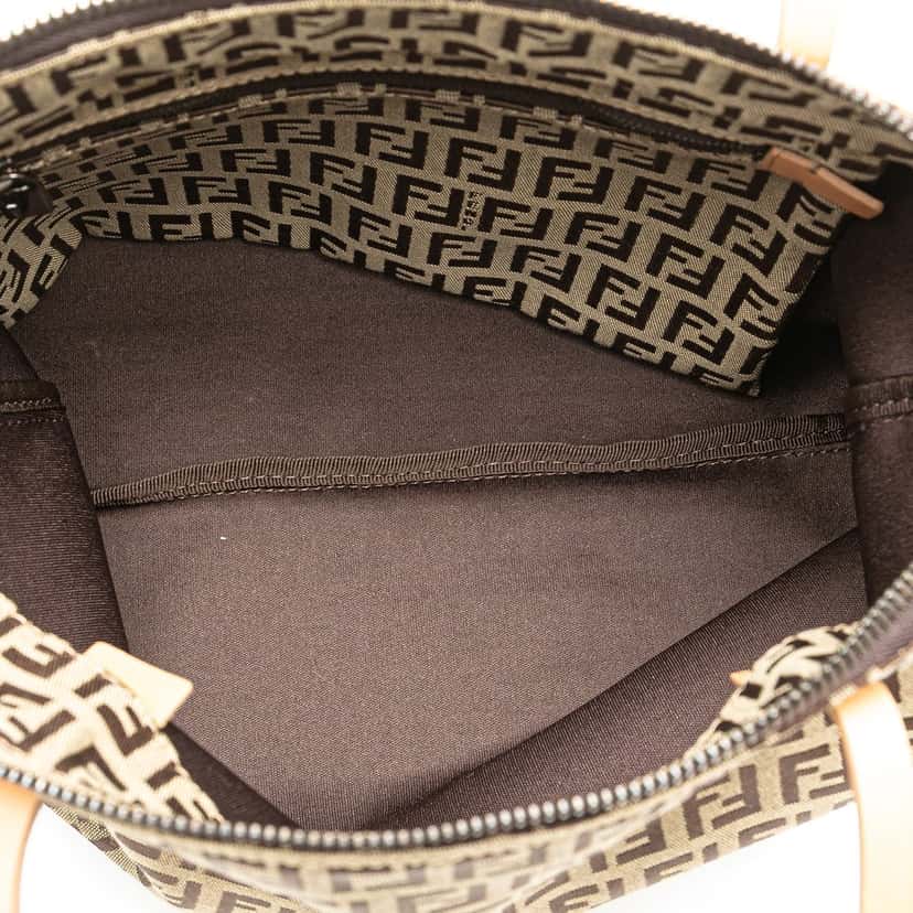Fendi Zucchino Canvas Tote Beige Very good condition - Model View