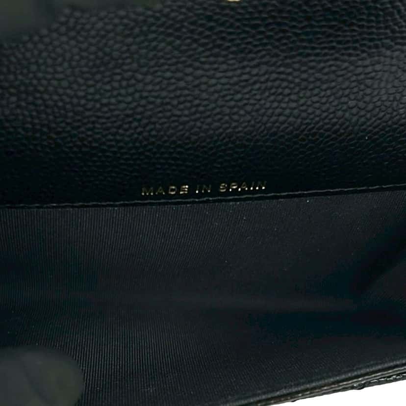 Chanel Chevron Caviar Boy Card Holder Black Leather Very good condition - Box View