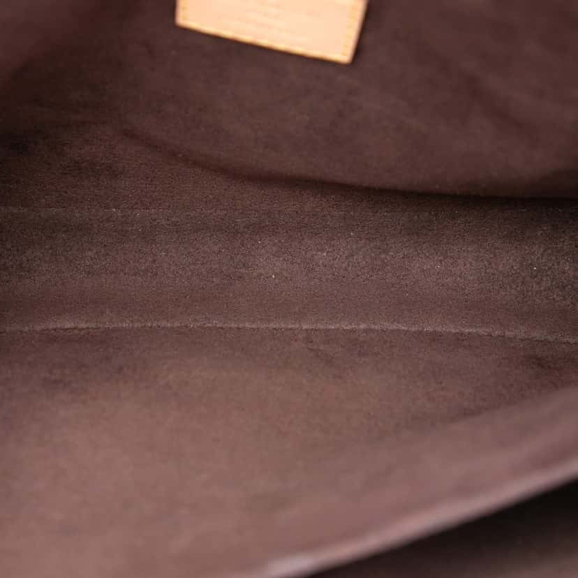 Louis Vuitton Monogram Pochette Metis Brown Very good condition - Model View