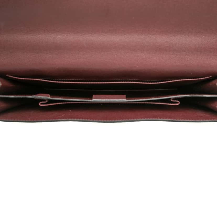 Louis Vuitton Taiga Moskova Briefcase Red Leather Very good condition - Model View