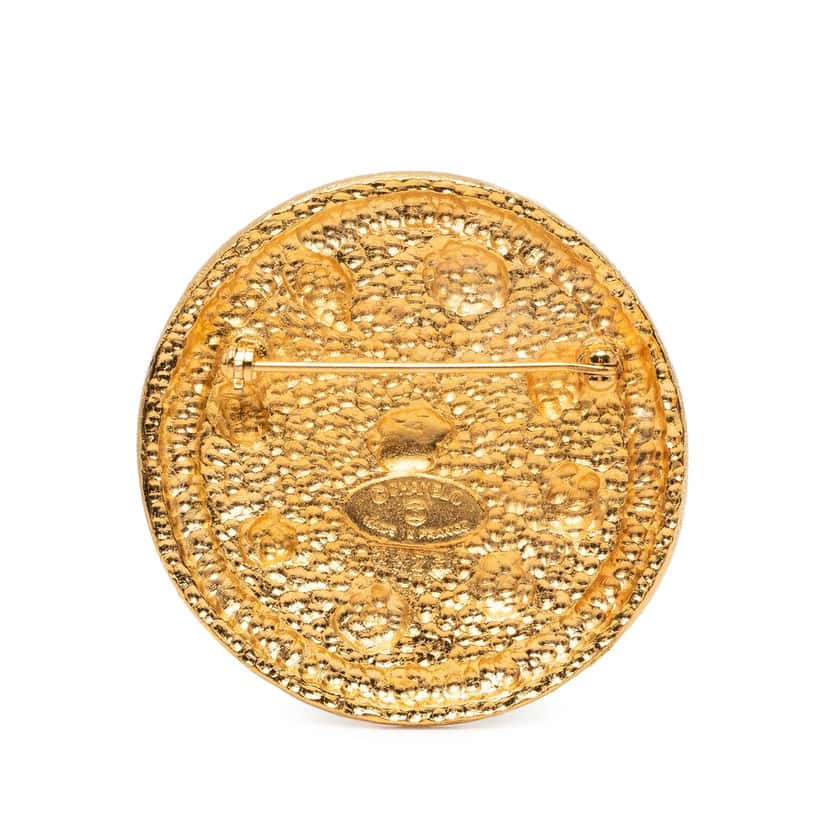Chanel CC Gold Plated Swirl Medallion Brooch Gold Metal Very good condition - Back View