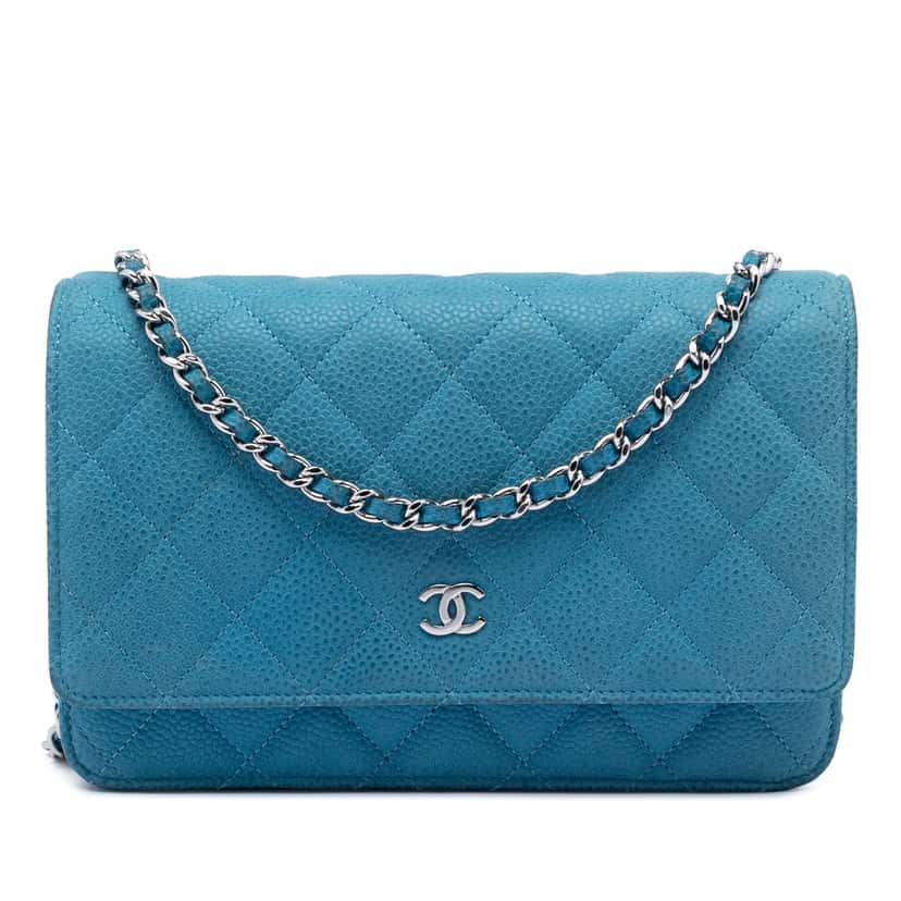 Chanel CC Quilted Caviar Wallet on Chain Blue Leather Very good condition - Front View